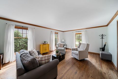 Tiny photo for 565 Jeffrey Avenue, Grayslake, IL 60030 (MLS # 12446456)
