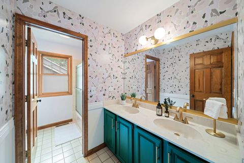 Tiny photo for 565 Jeffrey Avenue, Grayslake, IL 60030 (MLS # 12446456)
