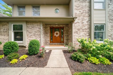 Tiny photo for 565 Jeffrey Avenue, Grayslake, IL 60030 (MLS # 12446456)