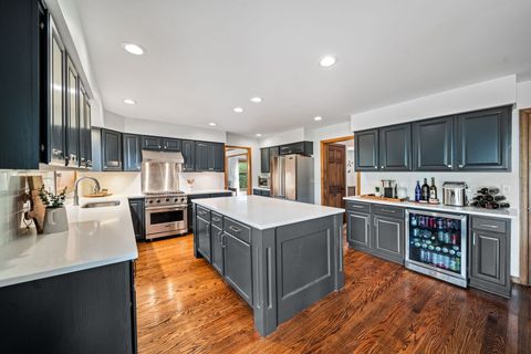 Tiny photo for 565 Jeffrey Avenue, Grayslake, IL 60030 (MLS # 12446456)