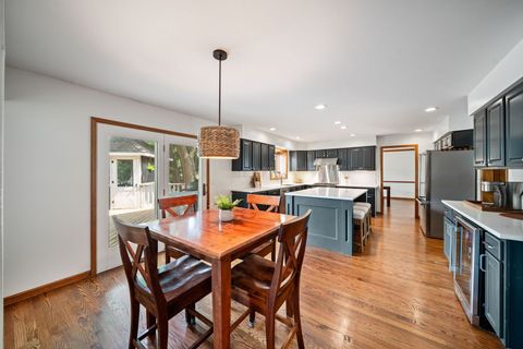 Tiny photo for 565 Jeffrey Avenue, Grayslake, IL 60030 (MLS # 12446456)