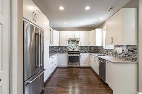 Tiny photo for 2460 VIOLET Street, Glenview, IL 60026 (MLS # 12628773)
