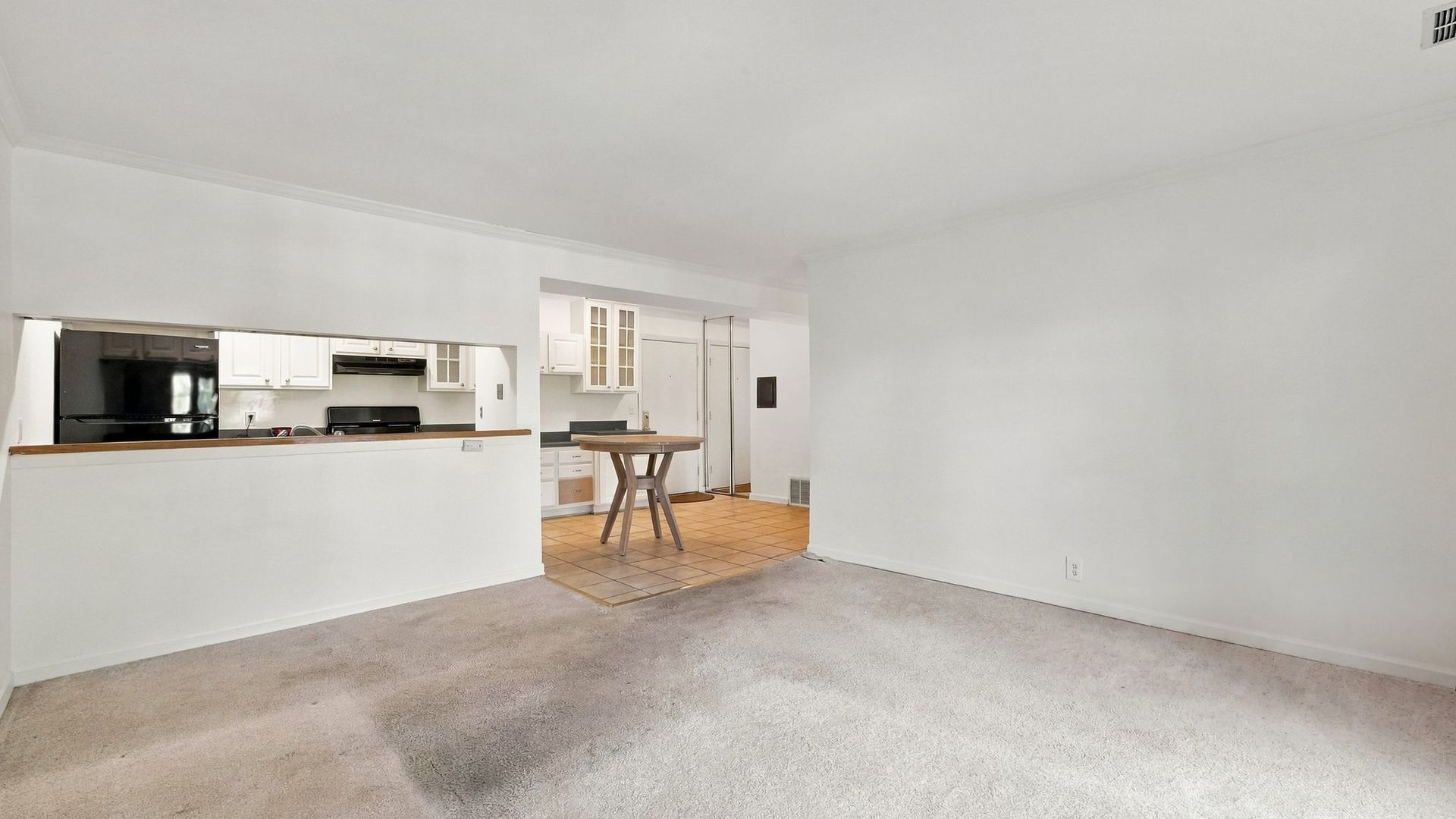 1960 Selmarten Road 3809