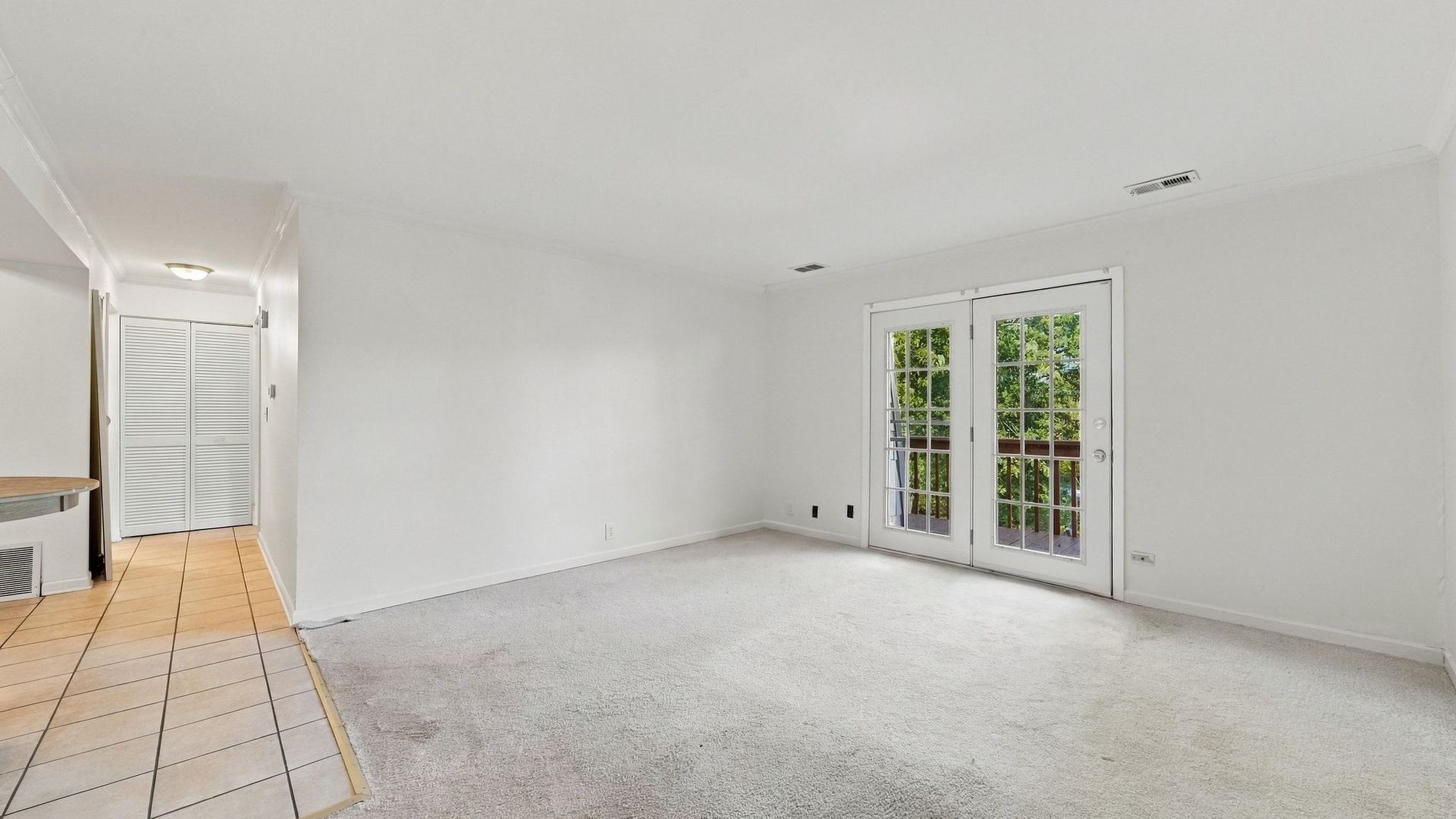 1960 Selmarten Road 3809