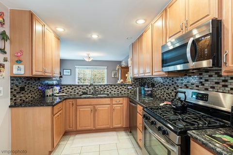 Tiny photo for 190 Lucerne Court, Wheeling, IL 60090 (MLS # 12784599)
