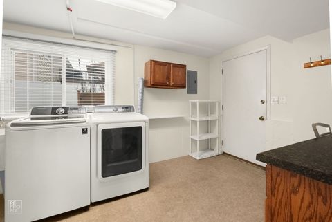 Tiny photo for 717 E Sunset Avenue, Lombard, IL 60148 (MLS # 12427224)