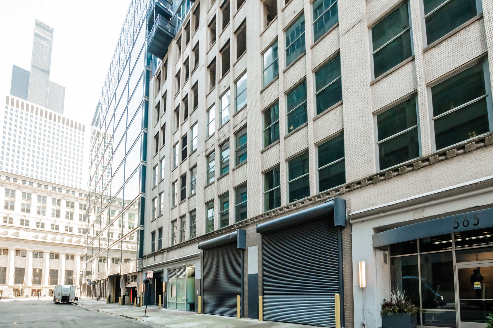 565 W QUINCY Street 710