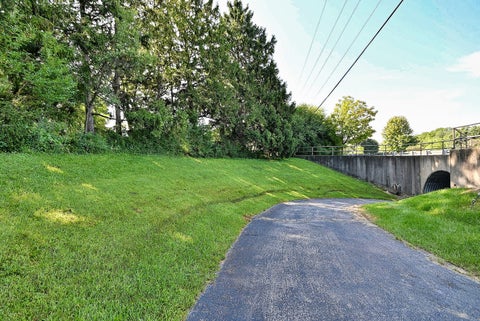 Tiny photo for 9 Dover Drive, Oak Brook, IL 60523 (MLS # 12737406)
