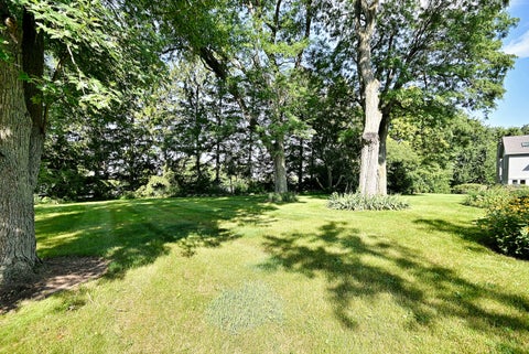 Tiny photo for 9 Dover Drive, Oak Brook, IL 60523 (MLS # 12737406)