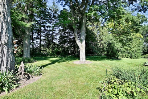 Tiny photo for 9 Dover Drive, Oak Brook, IL 60523 (MLS # 12737406)