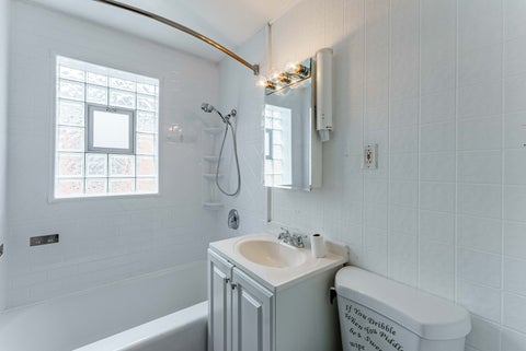 Tiny photo for 939 Bellwood Avenue, Bellwood, IL 60104 (MLS # 12683070)