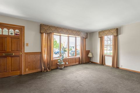 Tiny photo for 5249 W 88th Street, Oak Lawn, IL 60453 (MLS # 12628869)