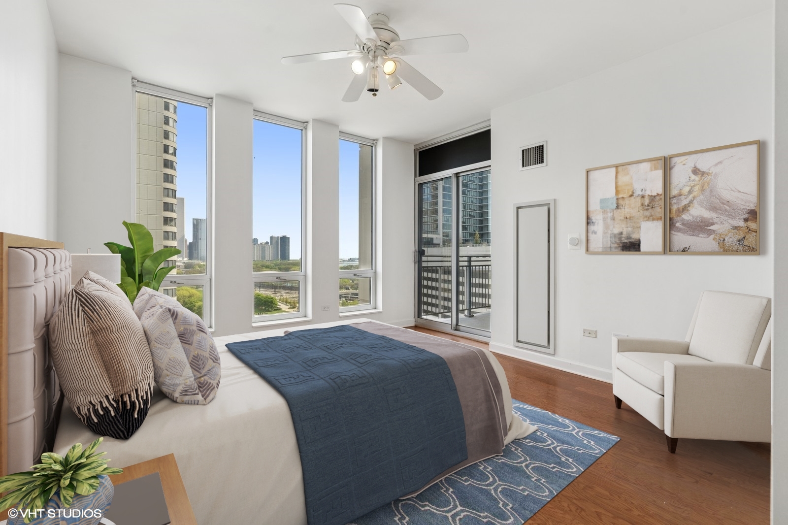 1250 S MICHIGAN Avenue 1701