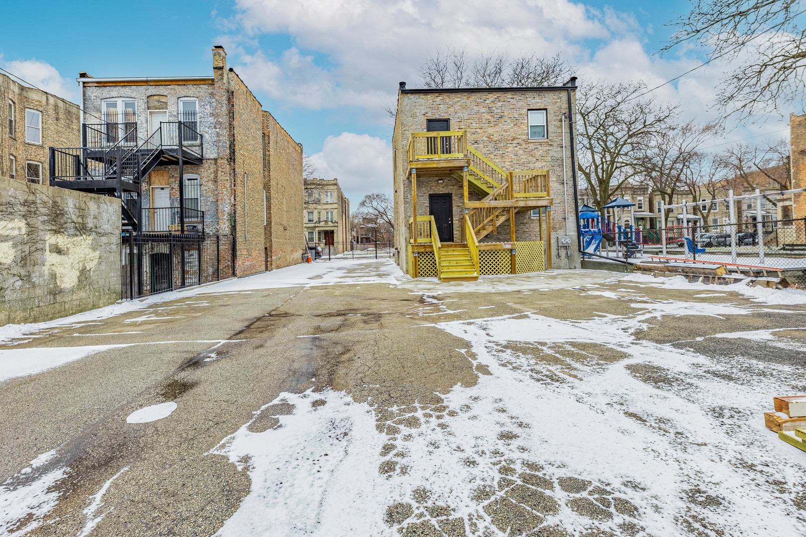 1539 S Christiana Avenue