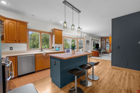 Tiny photo for 1953 Streamside Drive, Bettendorf, IA 52722 (MLS # 12762625)