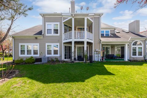 Tiny photo for 383 WEXFORD Court, Carol Stream, IL 60188 (MLS # 12593991)