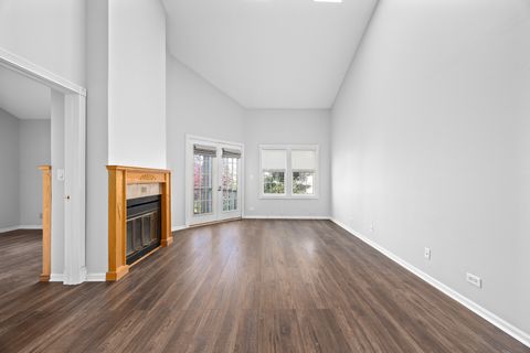 Tiny photo for 383 WEXFORD Court, Carol Stream, IL 60188 (MLS # 12593991)