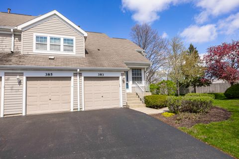 Photo of 383 WEXFORD Court, Carol Stream, IL 60188 (MLS # 12593991)