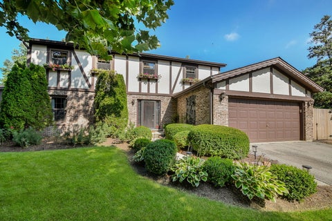 Photo of 229 N Whispering Hills Drive, Naperville, IL 60540 (MLS # 12766193)