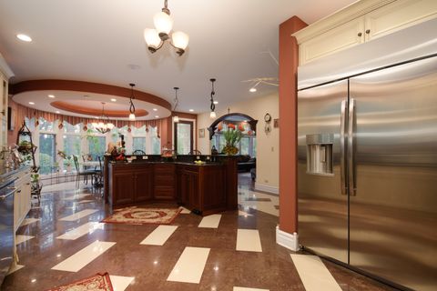 Tiny photo for 11226 Hiawatha Lane, Indian Head Park, IL 60525 (MLS # 12504093)