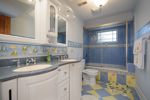 Tiny photo for 11226 Hiawatha Lane, Indian Head Park, IL 60525 (MLS # 12504093)