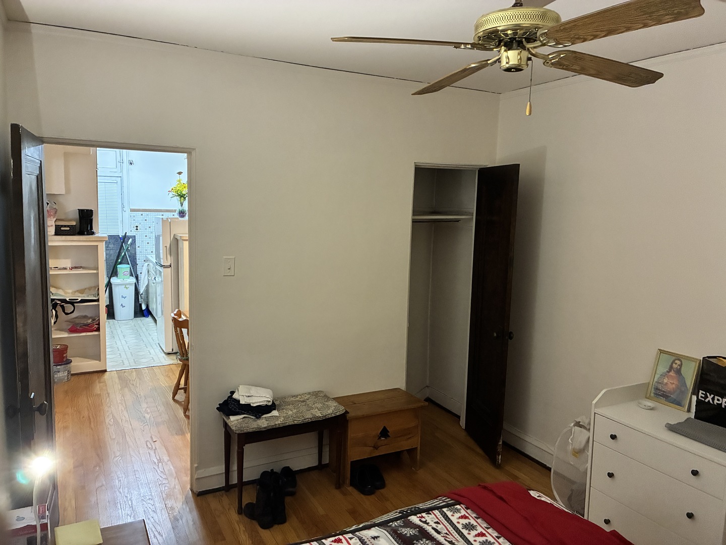 5443 N Campbell Avenue 1F