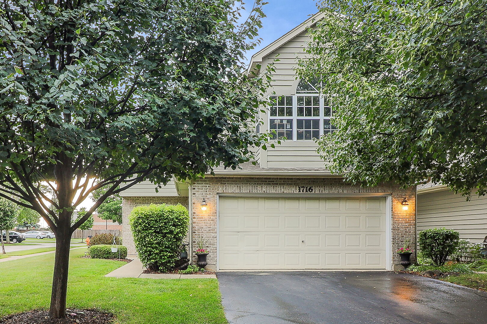 1716 Tamahawk Lane