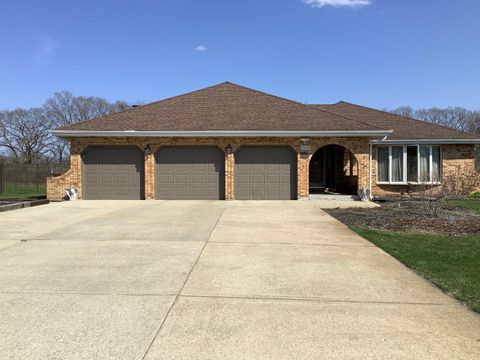 Photo of 1502 London Road, New Lenox, IL 60451 (MLS # 12604448)
