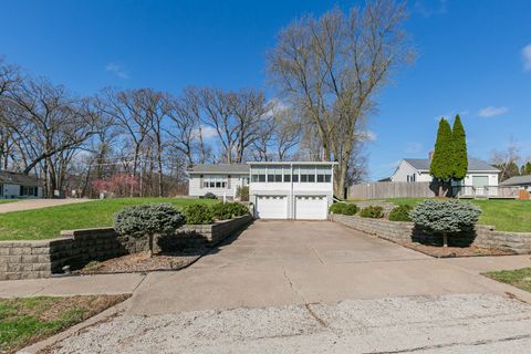 Tiny photo for 3215 53rd Street, Moline, IL 61265 (MLS # 12612087)