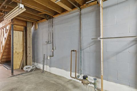 Tiny photo for 3215 53rd Street, Moline, IL 61265 (MLS # 12612087)