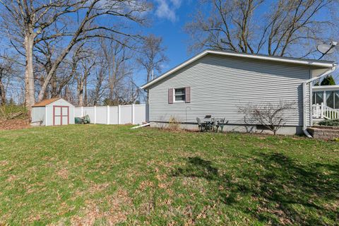 Tiny photo for 3215 53rd Street, Moline, IL 61265 (MLS # 12612087)