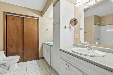 Tiny photo for 3215 53rd Street, Moline, IL 61265 (MLS # 12612087)