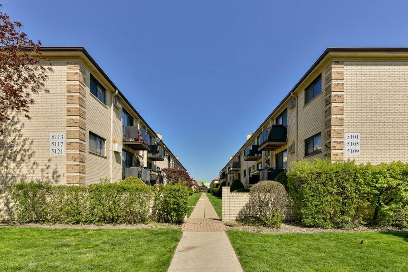 5113 N East River Road 1K