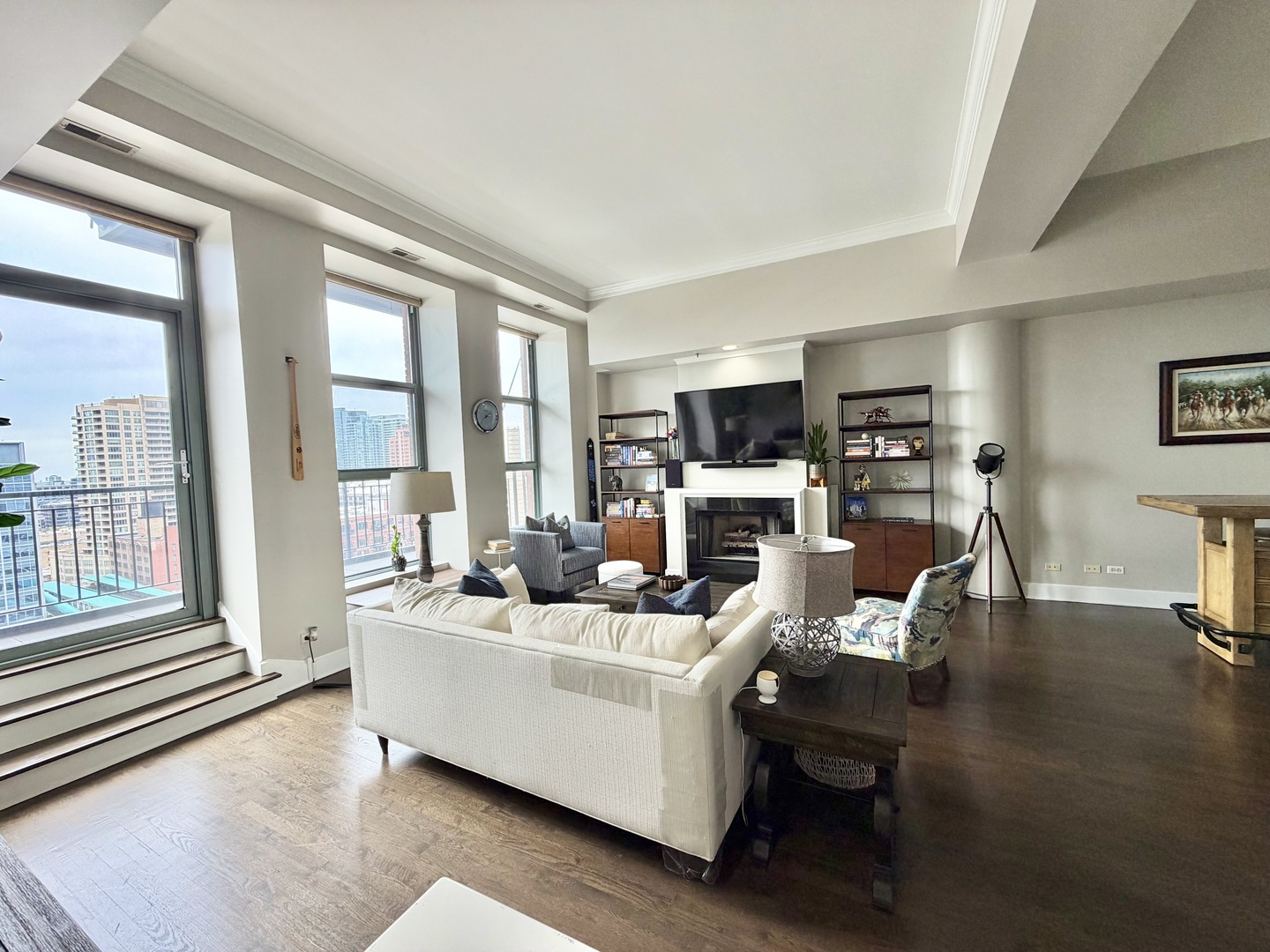 165 N CANAL Street 1404