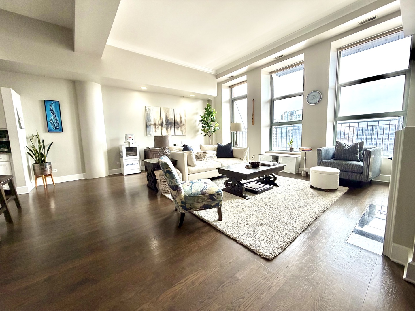 165 N CANAL Street 1404