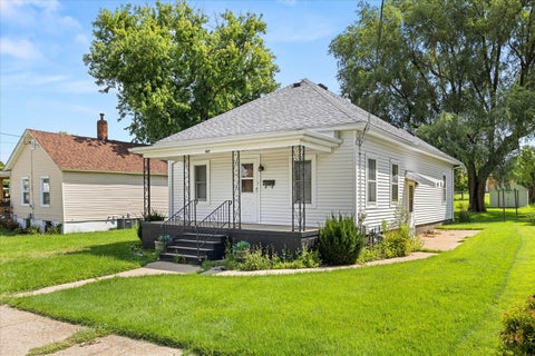 Tiny photo for 907 Johnson Street, Streator, IL 61364 (MLS # 12738378)