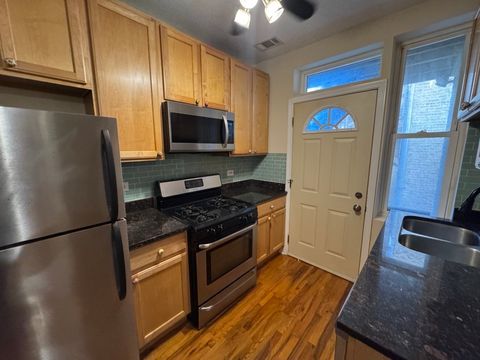 Tiny photo for 2257 W ROSEMONT Avenue #1, Chicago, IL 60659 (MLS # 12511609)