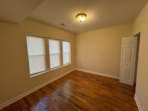 Tiny photo for 2257 W ROSEMONT Avenue #1, Chicago, IL 60659 (MLS # 12511609)