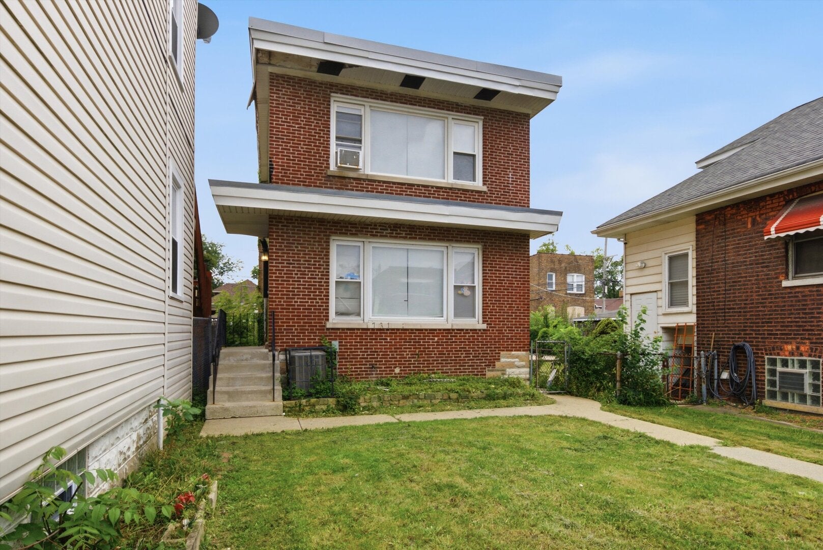 731 E 88th Place
