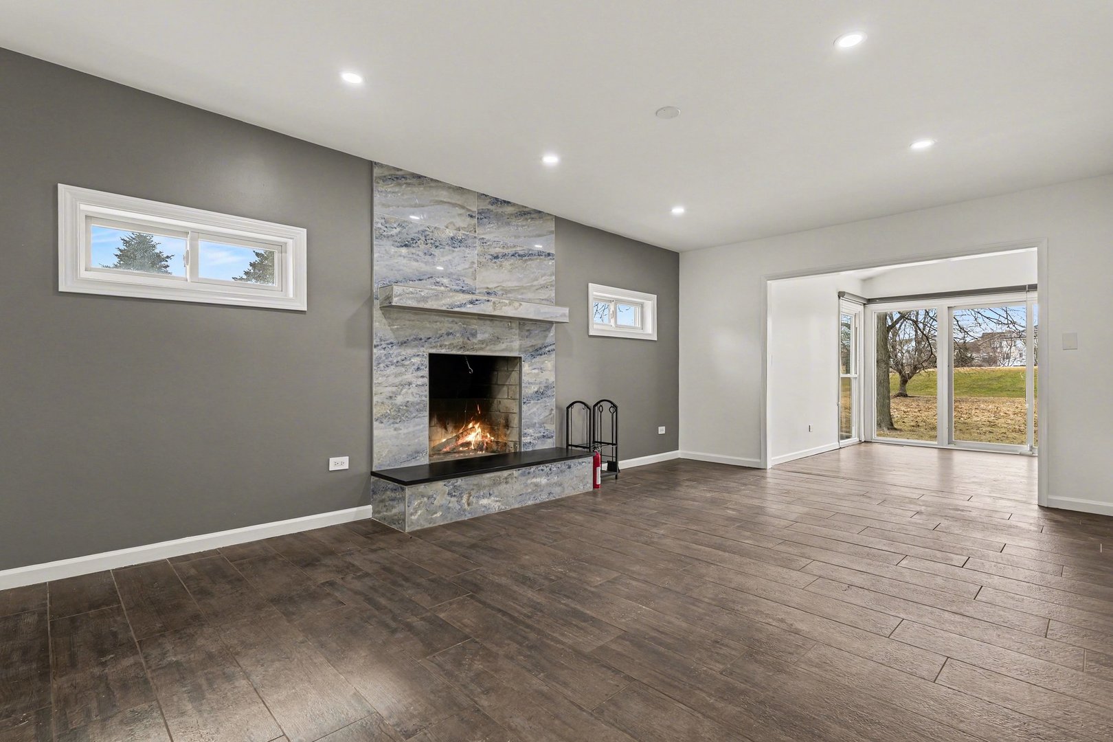 3002 N Maple Tree Lane