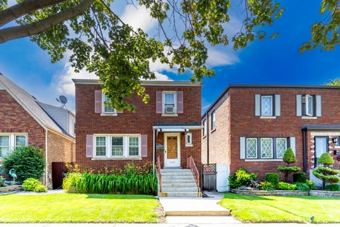 Photo of 5308 S Austin Avenue, Chicago, IL 60638 (MLS # 12690395)