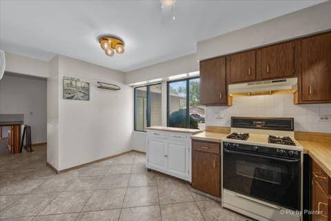 Tiny photo for 20 Wedgewood Drive, South Elgin, IL 60177 (MLS # 12631520)