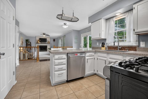 Tiny photo for 9 Fountain Lake Court, Bloomington, IL 61704 (MLS # 12728718)