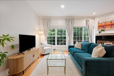 Tiny photo for 3809 N MILWAUKEE Avenue #C, Chicago, IL 60641 (MLS # 12717371)