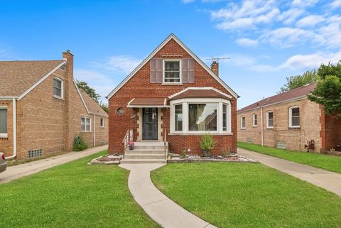 Photo of 10947 S Peoria Street, Chicago, IL 60643 (MLS # 12175709)