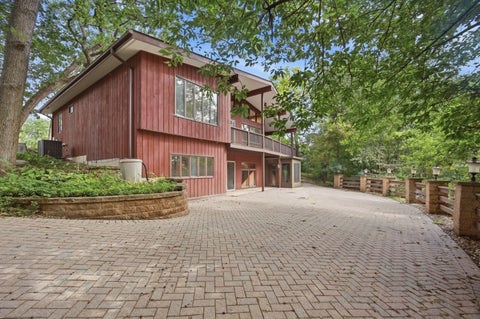 Tiny photo for 172 Hilltop Court, Sleepy Hollow, IL 60118 (MLS # 12729068)