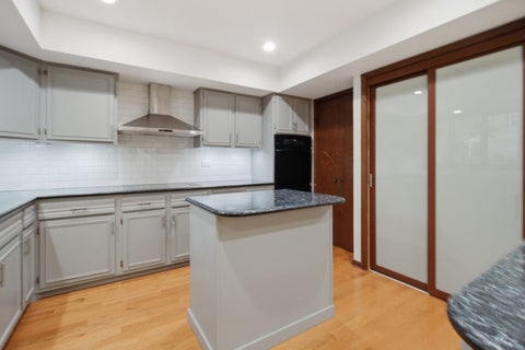 Tiny photo for 172 Hilltop Court, Sleepy Hollow, IL 60118 (MLS # 12729068)