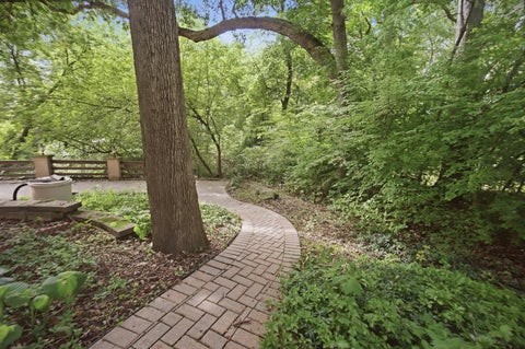 Tiny photo for 172 Hilltop Court, Sleepy Hollow, IL 60118 (MLS # 12729068)