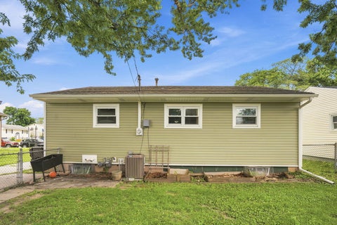 Tiny photo for 4628 50th Street, Moline, IL 61265 (MLS # 12693899)