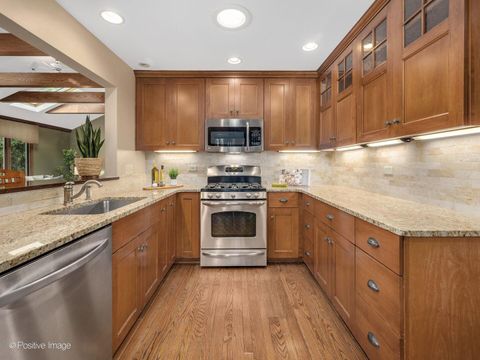 Tiny photo for 1738 60th Street, La Grange Highlands, IL 60525 (MLS # 12701541)